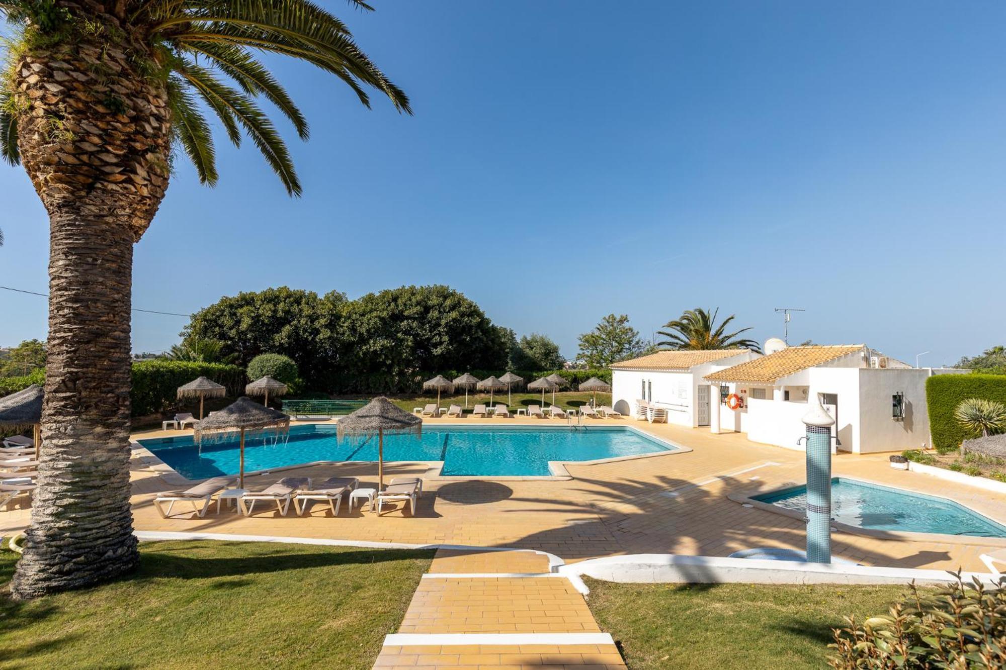 Parque Monte Verde Αλμπουφέιρα Εξωτερικό φωτογραφία